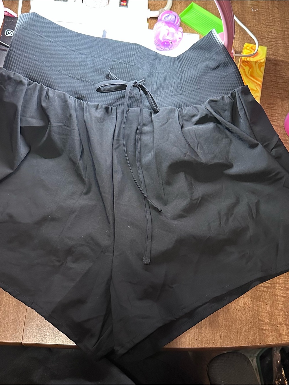 New women’s size large attraco shorts